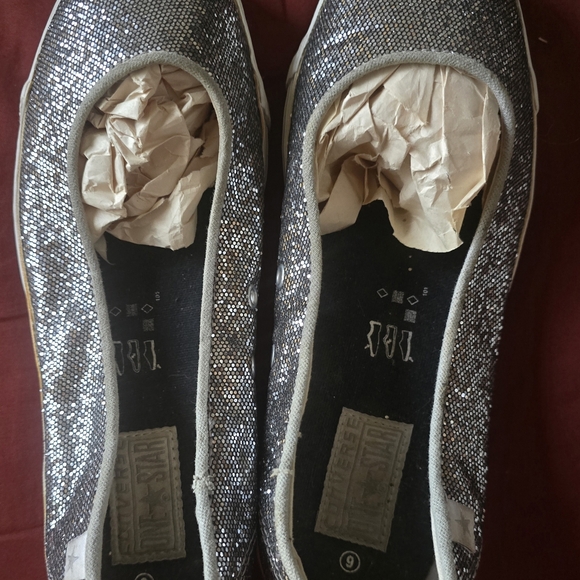 Womens Silver Glitter CONVERSE ALL STAR Round Toe Sneakers Sz 9 Pre-owned - Picture 4 of 9